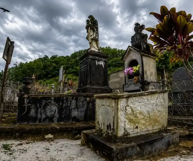 Túmulo de Maria Gilda: história, água e como visitar