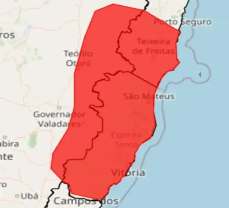 Mapa do Espírito Santo com mancha vermelha indicando alerta de Grande Perigo do INMET para chuvas intensas e alagamentos.