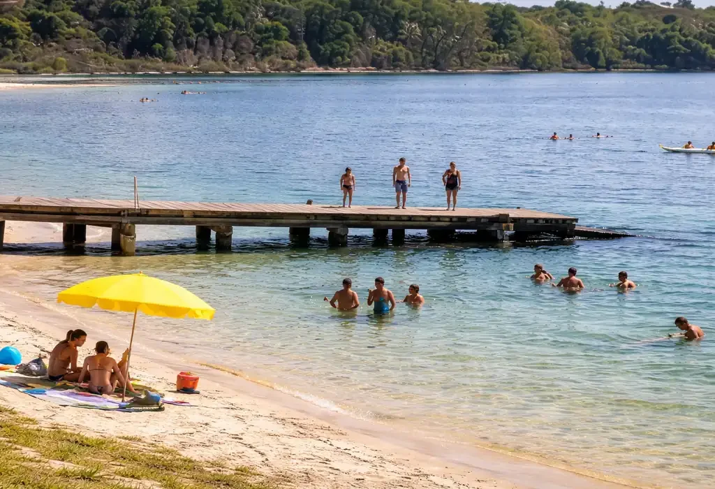 Vista panorâmica da Lagoa Nova em Linhares, local onde banhistas relataram incidentes com peixes.