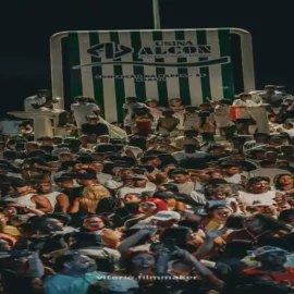 Maior Cadeira do Continente? A nova atração de 5m em Conceição da Barra