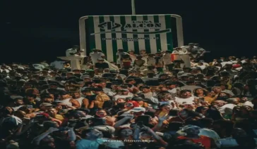 Maior Cadeira do Continente? A nova atração de 5m em Conceição da Barra