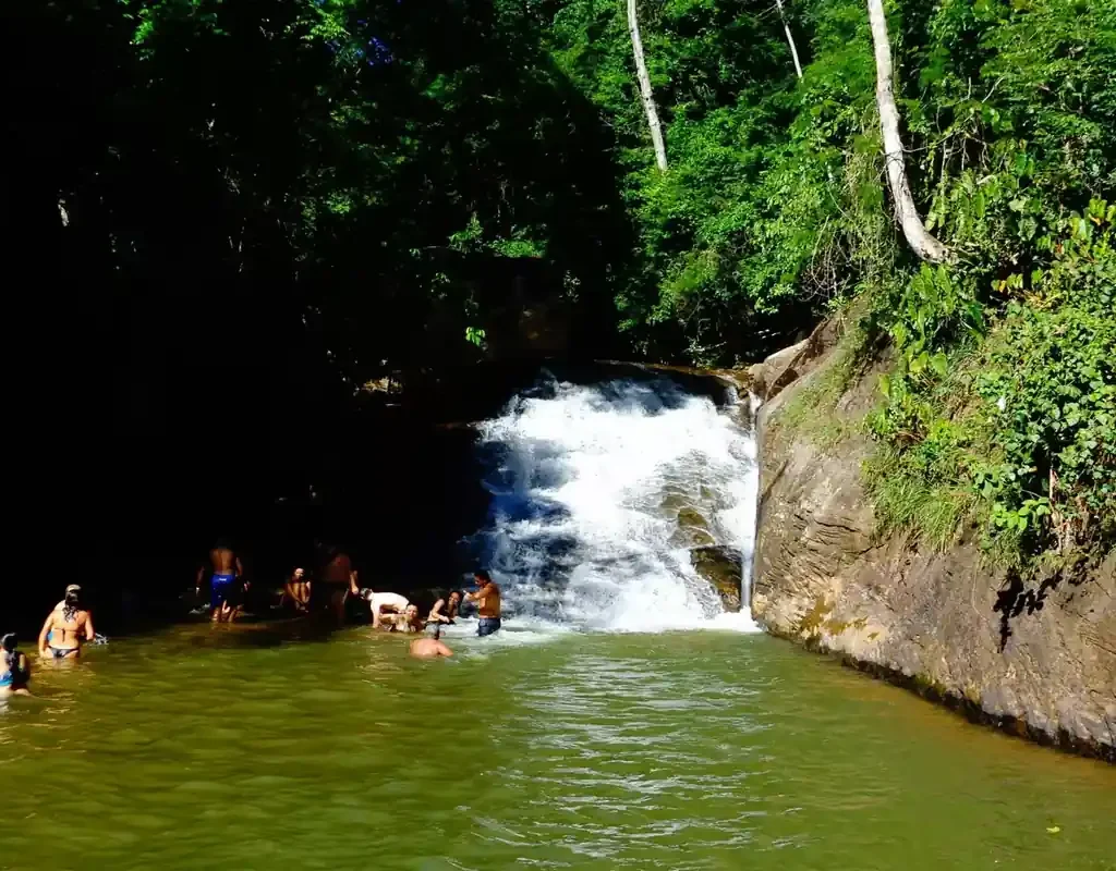 Piapitangui – Vale das Cachoeiras em Viana, ES