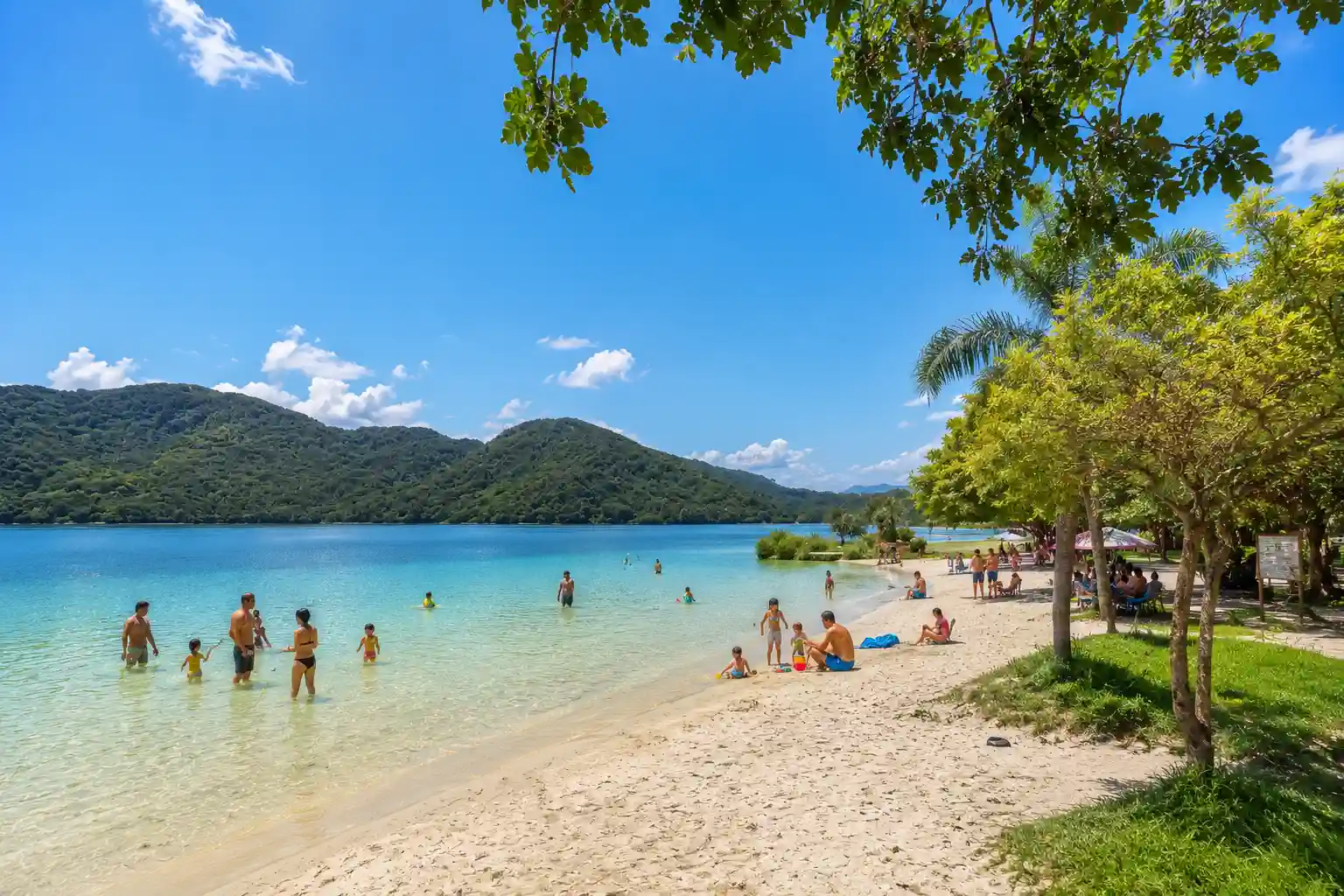 atrações perto da Lagoa do Peri em Florianópolis