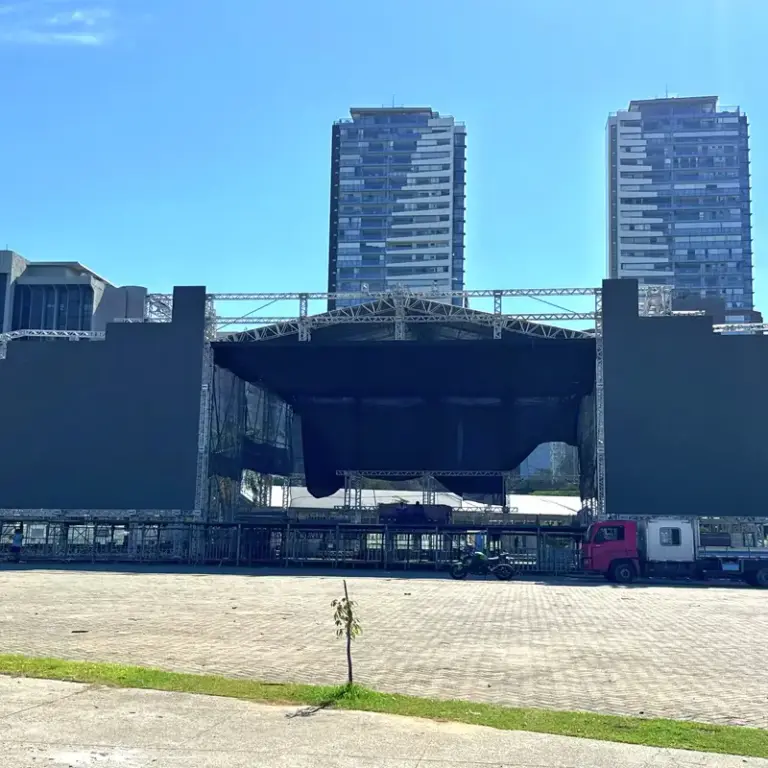 Nazareth faz show gratuito em Vitória com abertura da Lordose pra Leão