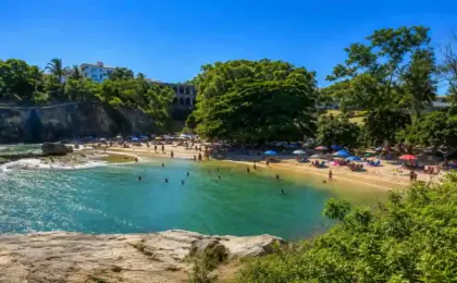 Ilha do Frade: guia completo para visitar em Vitória 8 Praia das Castanheiras