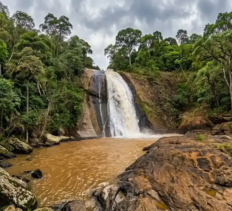 Cachoeira da Mata em Santa Leopoldina esconde um refúgio surpreendente