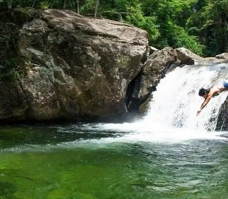 Cachoeira de Hidrolândia: preços, acesso e camping