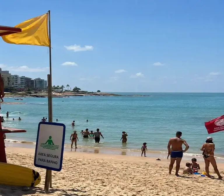 Cuidados nas praias de Guarapari: correnteza e segurança