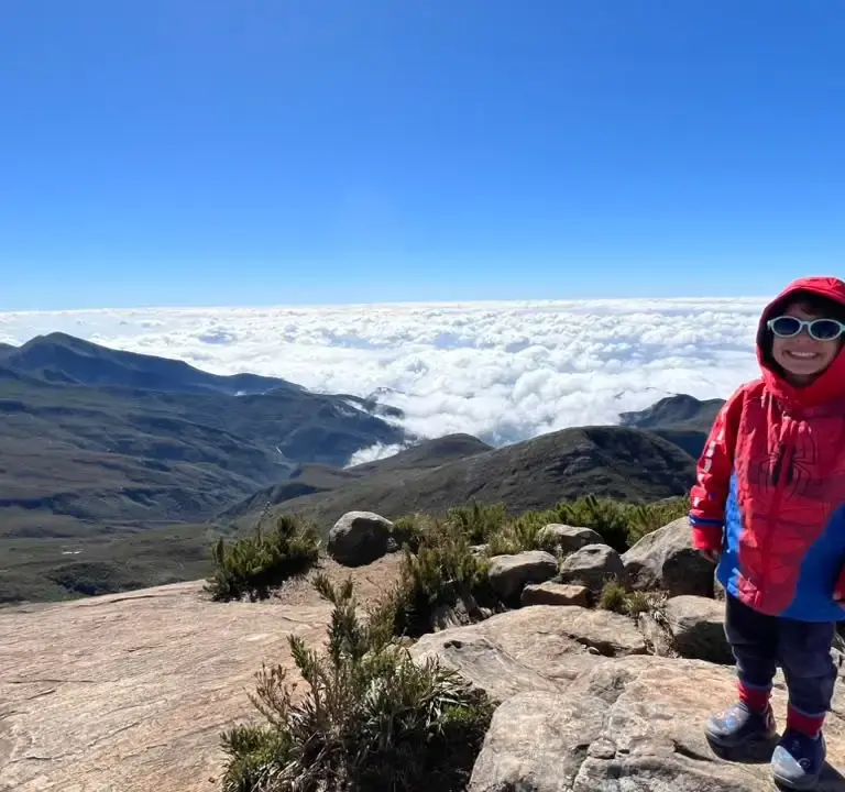 Pai e filho em trilha vivem aventura inesquecível no ES
