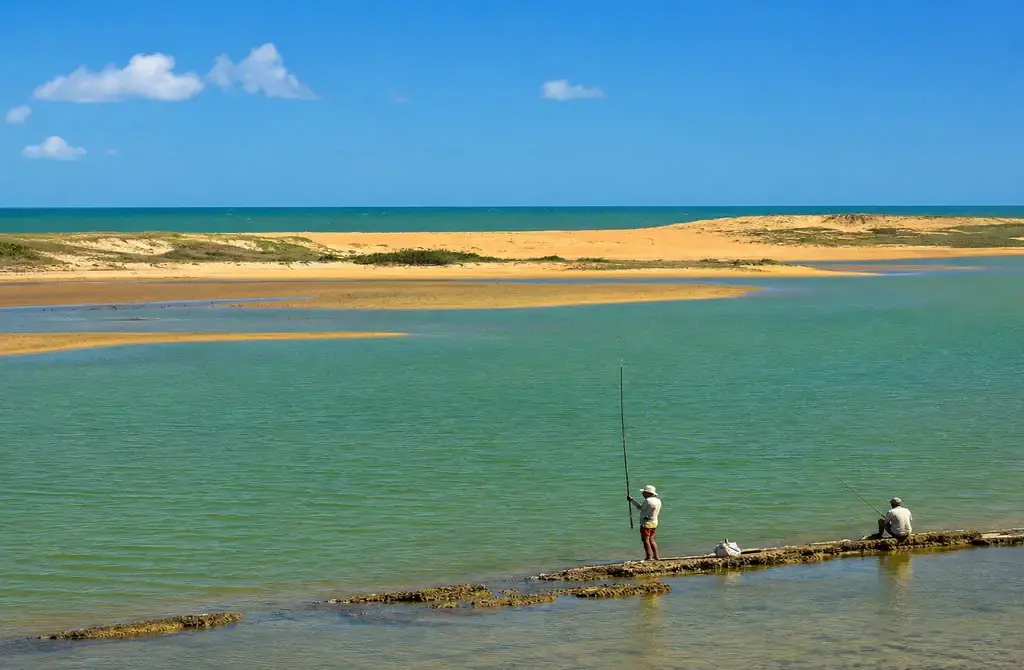 Praias de Linhares: Regência, Povoação ou Pontal