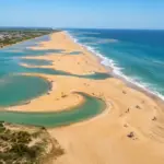 Praias de São Mateus: Guriri, Barra Nova e Urussuquara